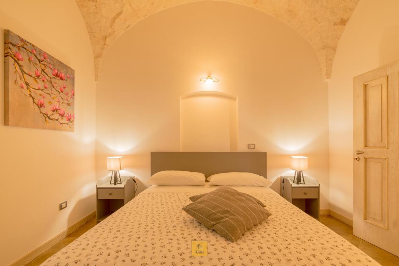 Petralu By La Puglia In Un Trullo Villa Locorotondo Exterior photo