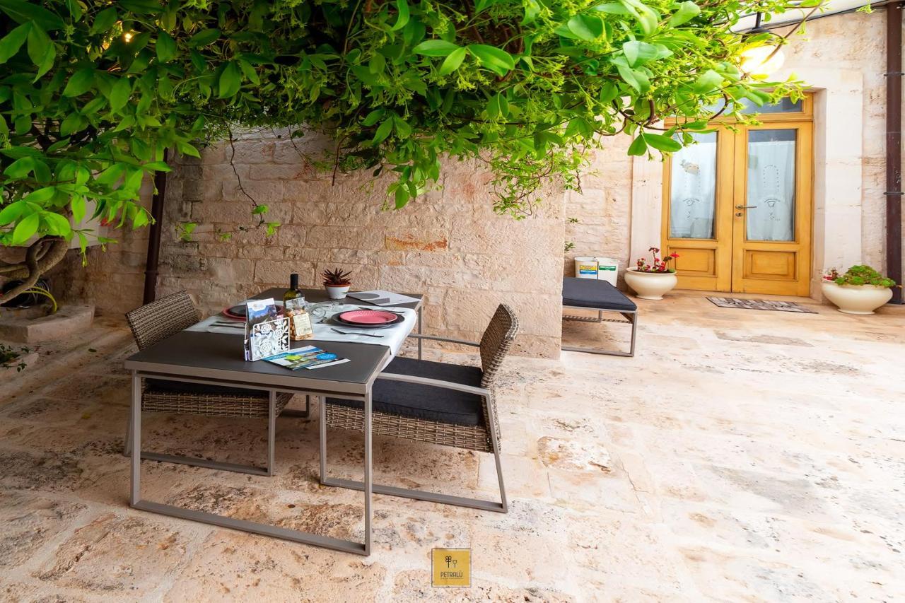 Petralu By La Puglia In Un Trullo Villa Locorotondo Exterior photo